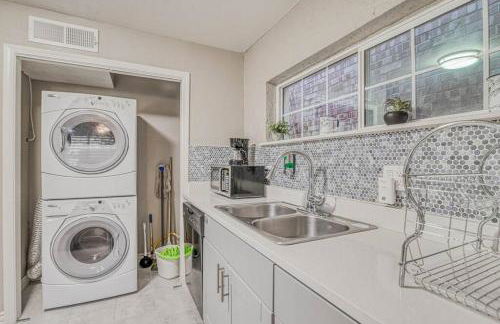 Close to All, Restfull, Cozy Duplex B in Downtown, UTEP, Hospitals - Foto 41