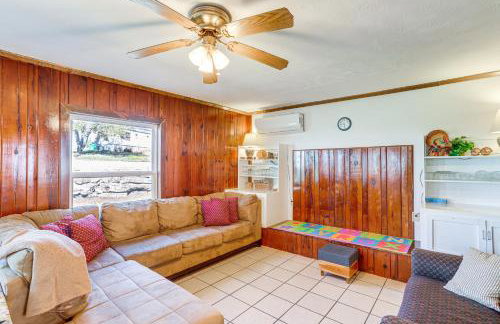 Arkansas Cabin with Deck Less Than 1 Mi to Norfork Lake - Foto 4