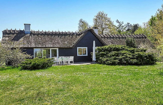 10 Person Holiday Home in Farevejle - Foto 18