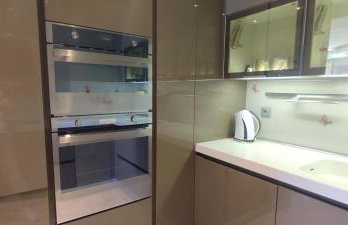 Avenue Luxury Home - Photo 6