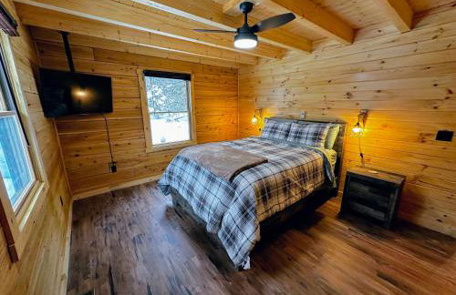 31R Brand new log home on quiet side street in Bethlehem, close to Main Street! 20 min to skiing - Foto 13