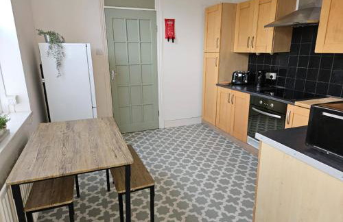 Rectory5 - 5 bedroom 7 beds Parking Perfect for Contractors - Foto 47