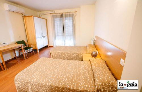 Apartamentos Turísticos La Peña - Foto 2