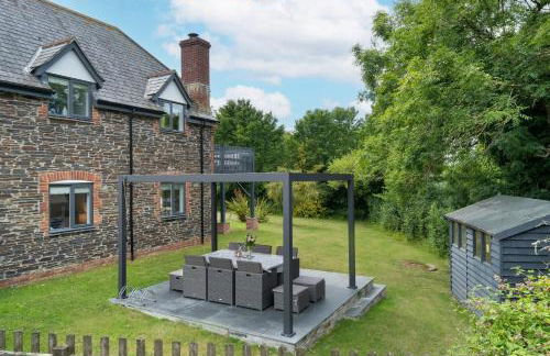 The Little Hawthorns - Photo 32