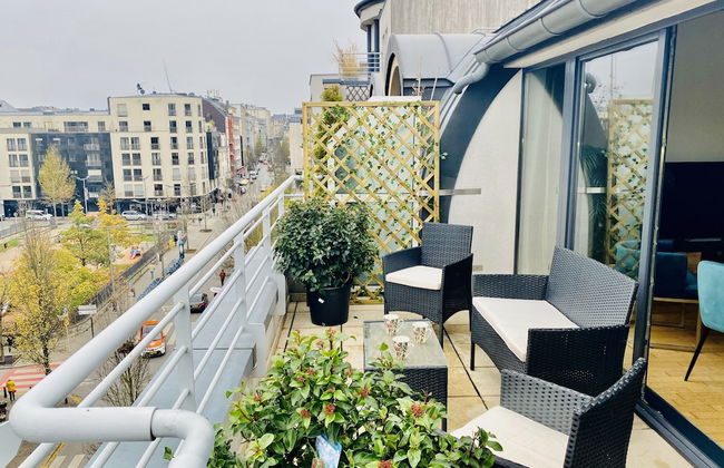 Large Retro Chic Flat 100m2 in City Center - Parking - Foto 19