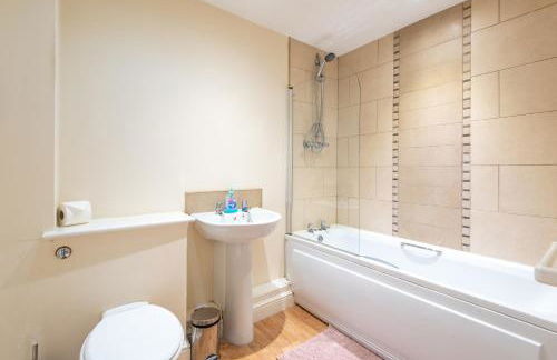 Apartment 11 - Photo 9