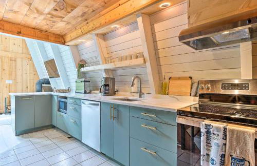 Wilmington Chalet with Hot Tub Less Than 8 Mi to Mount Snow! - Foto 12