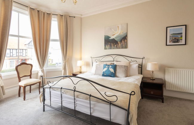 Host Stay The Keep - Photo 14