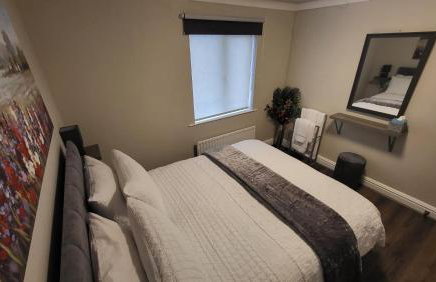 Peaceful Waterfront Apartment, Private Parking, Hull Marina - Foto 11