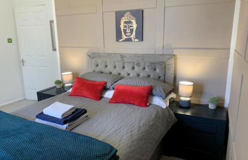 Springfield Apartment - Train to Glasgow or Edinburgh - Private Parking & Wifi - Photo 5