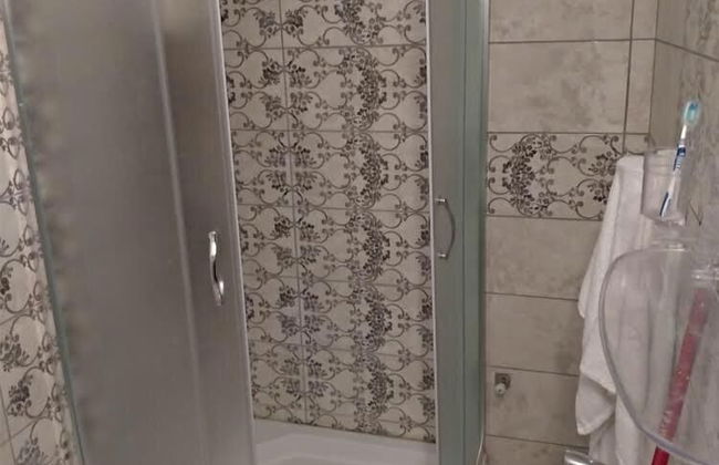 Günaydın Airport Apartment - Photo 9