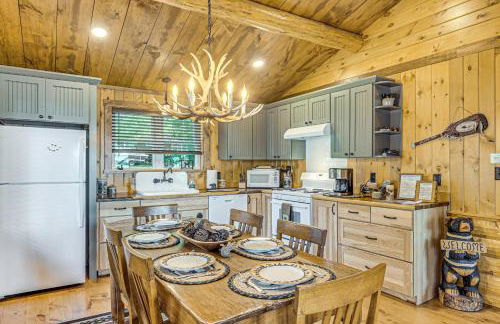 Quiet Lakefront Conover Cabin Near ATV Trails - Foto 7