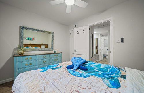 Coastal Home Family Friendly 2 Miles to Beach - Foto 32