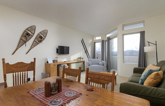 208 Village Gate Studio Bedroom Condo by RedAwning - Foto 9