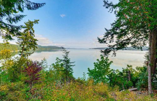 Outdoor Kitchen and Canal Views Cabin in Quilcene! - Foto 2