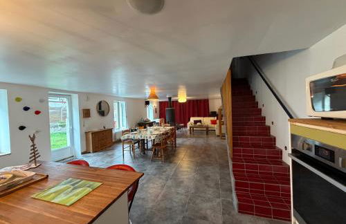 Maison renovee en pierres séjour spacieux avec jardin et terrasse aménagée près Omaha beach & Bayeux à 5mn de la mer tous commerces - Foto 39