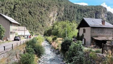 Maison de montagne 2 à 8 couchages proche Barcelonette - Foto 3