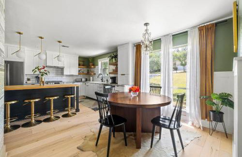 San Marcos 5BR Retreat with Pool Near TXST - Foto 12