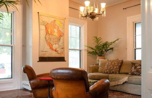 Stunning Apartment in Historic Federal Hill Mansion near Downtown & College Hill - Foto 13
