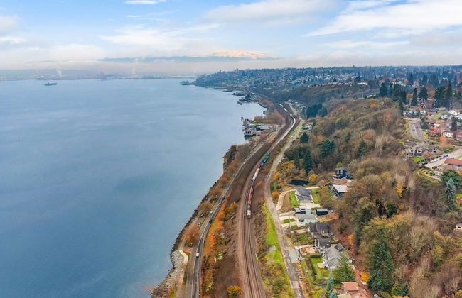 Walk to the waterfront The Hobbit House - Foto 24