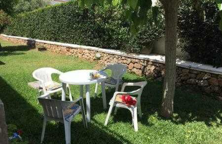 Bajo con jardín y piscina frente a Cala Forcat. - Foto 8