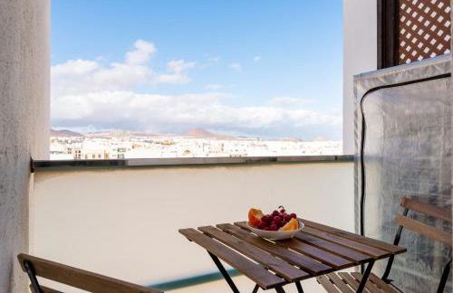 Fee4Me: First Line Luxury Apartment - Photo 17