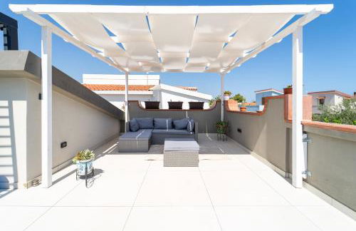 Villa Tea con piscina a pochi passi dal mare - Photo 7