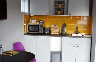 Modern Luxury 1 bed apartment with parking near Stansted Airport - Foto 11