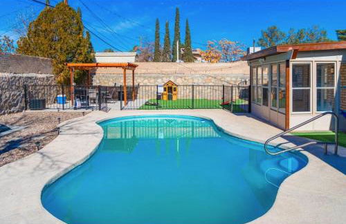 Private Pool Retreat Steps from Album Park - Foto 25