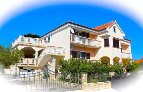 Villa Amalija Ivanac 156 Ljubac - Foto 1