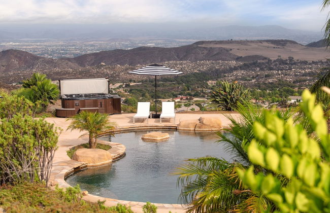 Colina by Avantstay Secluded Mountain Top Oasis w Pool Hot Tub Putting Green - Foto 45