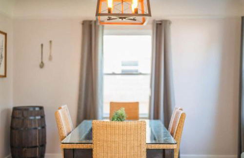 Luxury Appleton Home - 4 Bedrooms BBQ & Free Parking - Foto 15