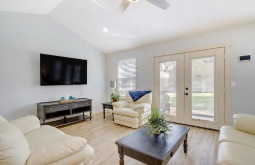 Dog-Friendly Home in The Woodlands with Fenced Yard! - Foto 1