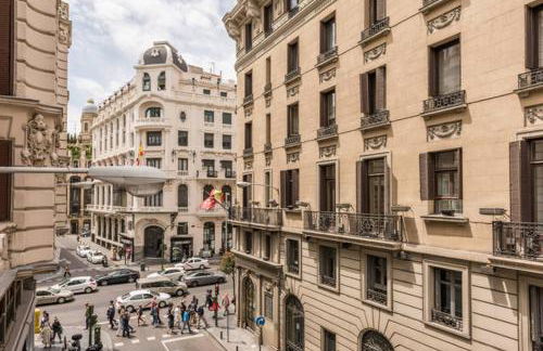 M&F Apartaments Gran Via - Photo 21