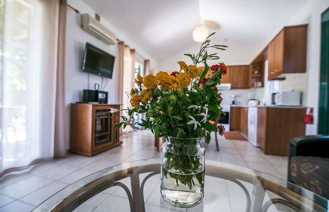 Villa Melissa Large Private Pool Walk to Beach Sea Views A C Wifi Car Not Required - 1926 - Foto 21