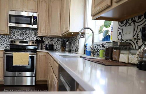 Modern Home In Heart Of Downtown Klamath Falls - Foto 35