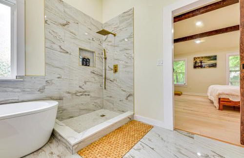 Blue Ridge Retreat on 10-Acre Farm Rural Reset! - Foto 20