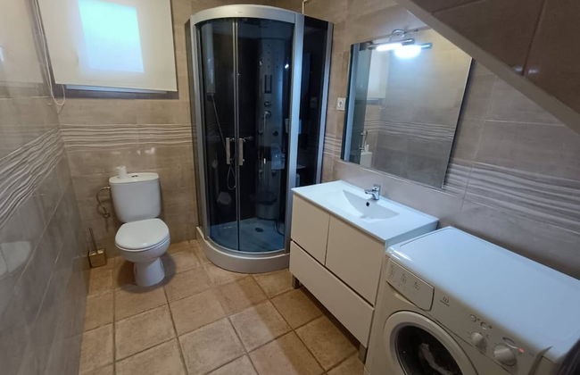 Apartment in Salou with swimming pool and garden - Photo 25