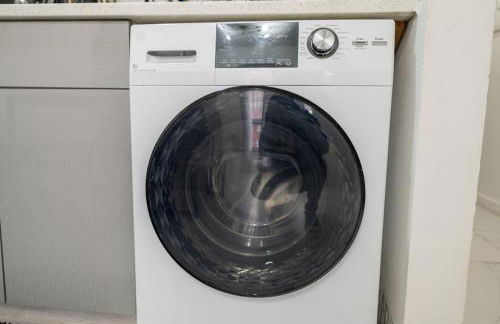 Stylish 3-Bedroom Retreat Minutes to NYC - Foto 18