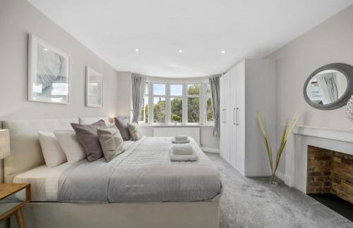 Clarence House-Windsor-Parking-5 bed - Photo 16