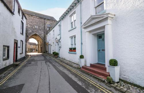 1 Tower House - Foto 1