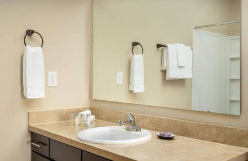 The New Albany Perch Top Floor Pet-Friendly! - Foto 29