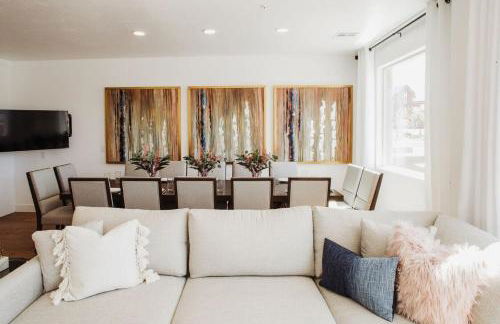 Townhome w Private Hot Tub Air Hockey and more - Foto 31