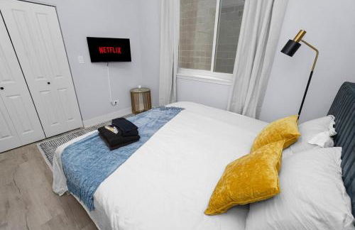 Spacious 3BR Family Oasis Sleeps 8 with Free Parking Near Medical District, Douglas Park and University of Illinois Chicago - Foto 14