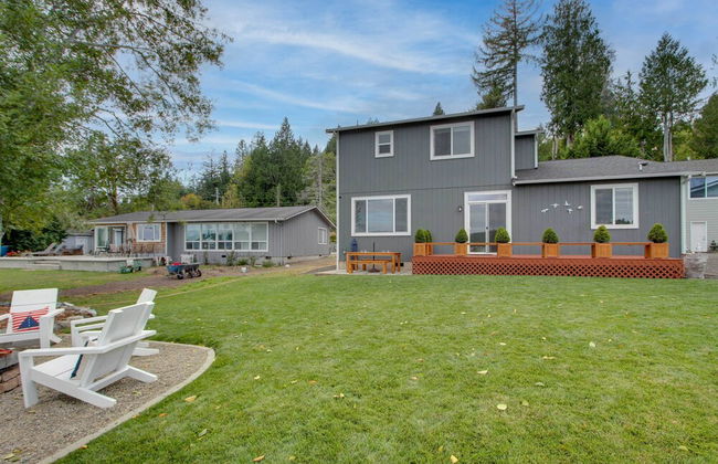 Waterfront Allyn Home with Fire Pit and 2 Kayaks! - Foto 59