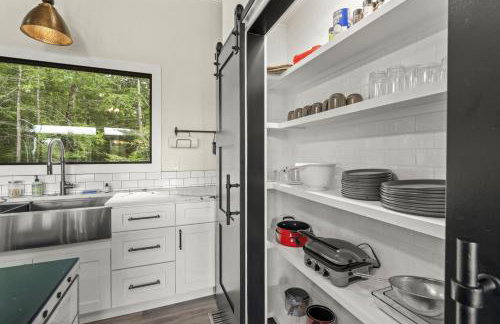 Luxury Hot-Tub WiFi - A Red River Barnhouse - Foto 11