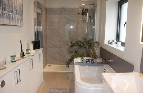 Large 4 Bedroom Seaside House by the beach and cliffs - Foto 15