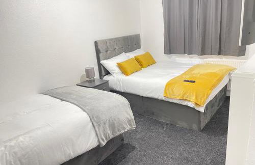 Easystays The Hidden Gem Large Basic Home Can Sleep 15 - Foto 10