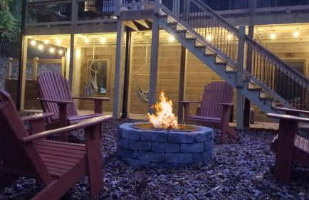 Brand New Build Luxury Mountain Chalet with Hot tub, pool, Game Room, Premium features - Foto 4