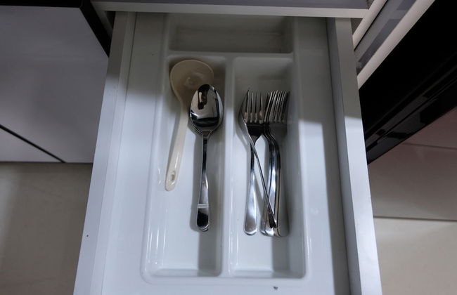 3BR Apartment with Pool View at M-Town Residence - Foto 37